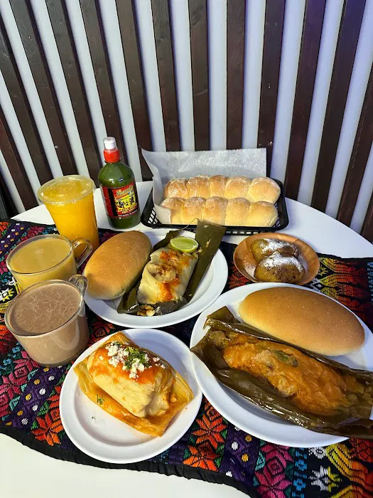 Antojitos El Quetzal Bakery Picture 10