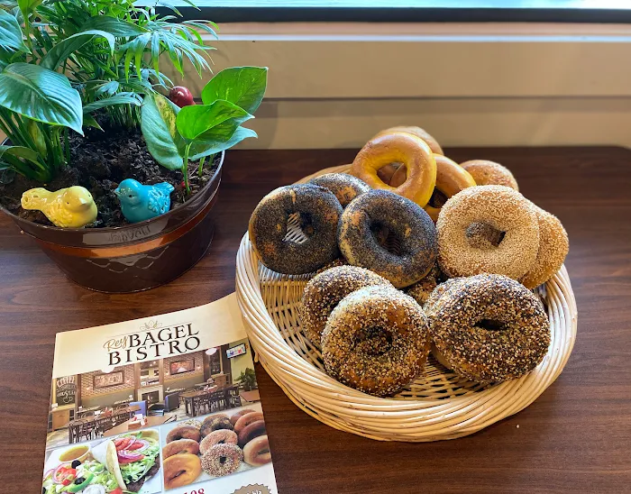 Rey Bagel Bistro Picture 10