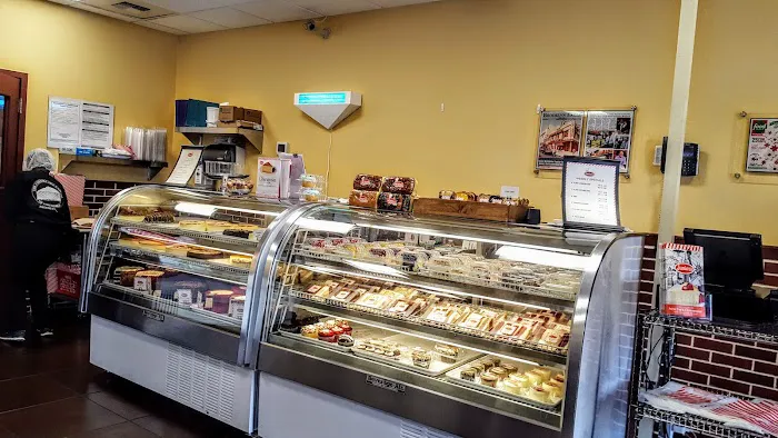 Juniors Cheesecake Bakery Outlet Picture 9
