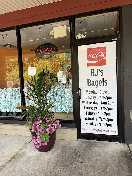 RJ's Bagels Picture 6