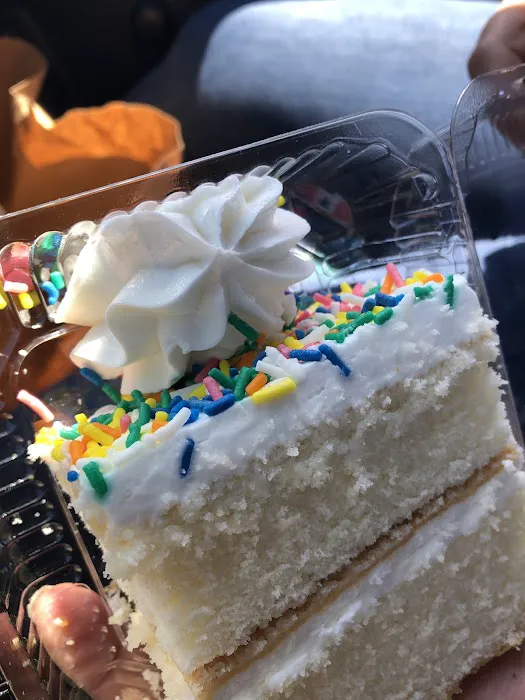 Italian Peoples Bakery Picture 5