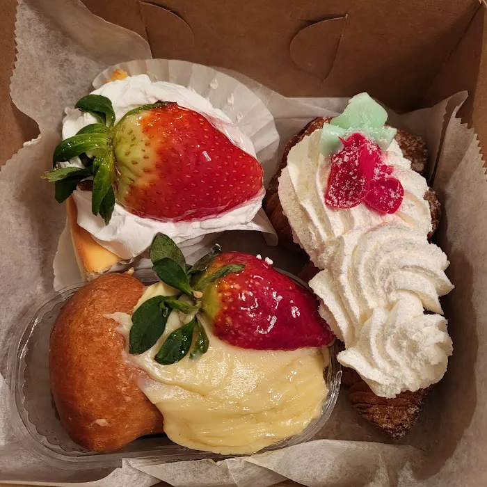 La Dolce Bakery Picture 6