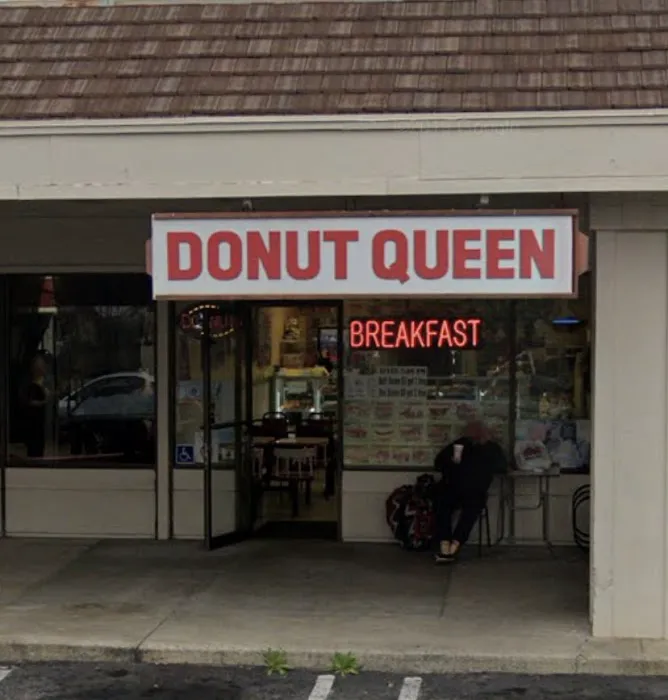 Donut Queen Picture 2
