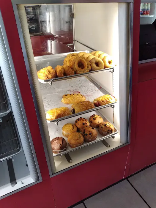Raised Donuts & Bagels Picture 2