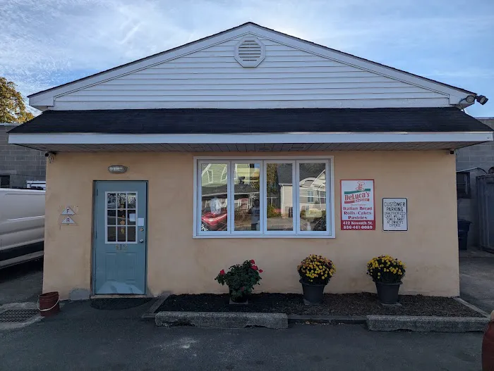 Deluca's Bakery Picture 5