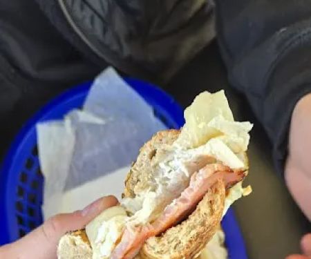 B&B Bagel House