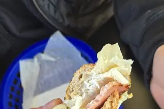 B&B Bagel House