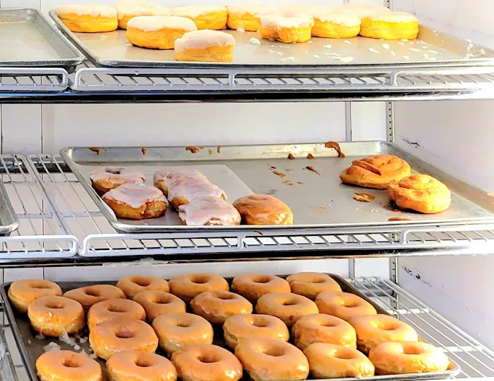 L & M Bakery Picture 6