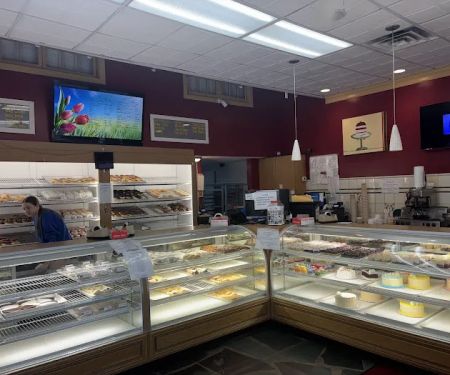 L & M Bakery