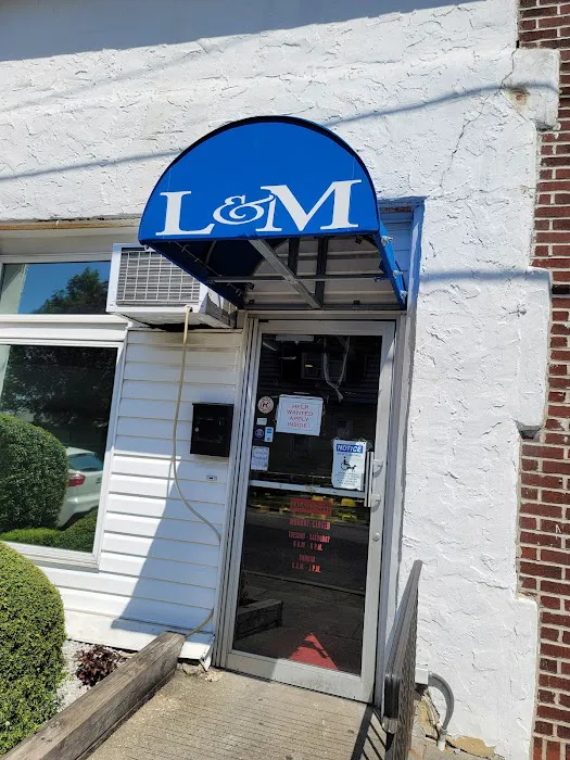 L & M Bakery Picture 8