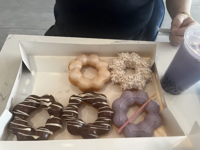 Mochiatsu Donut Cherry Hill Picture 9