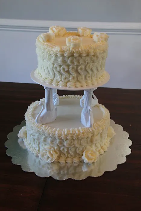 Creative Cakes by Carolyn Picture 3