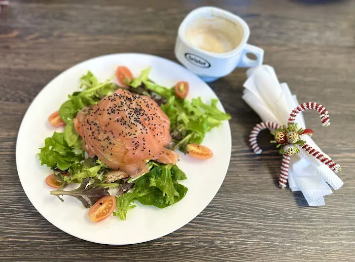 Monroe Bagel and Pastry Cafe Picture 9