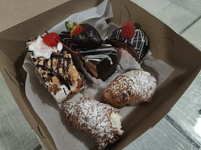 Amici Bakery & Pastry Shop Picture 8