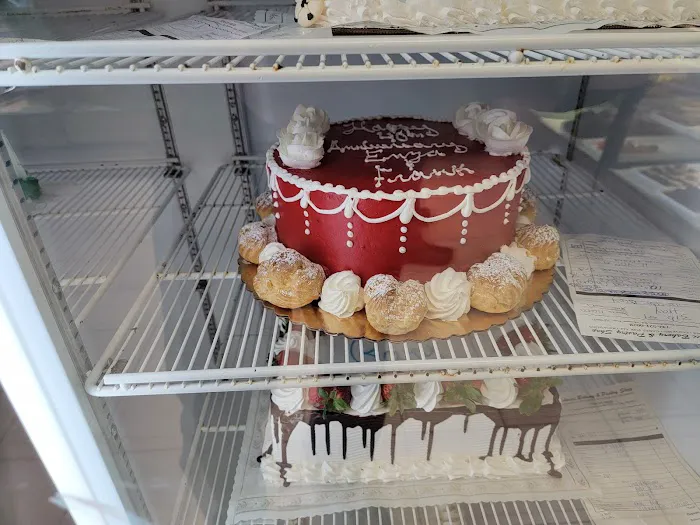 Amici Bakery & Pastry Shop Picture 4