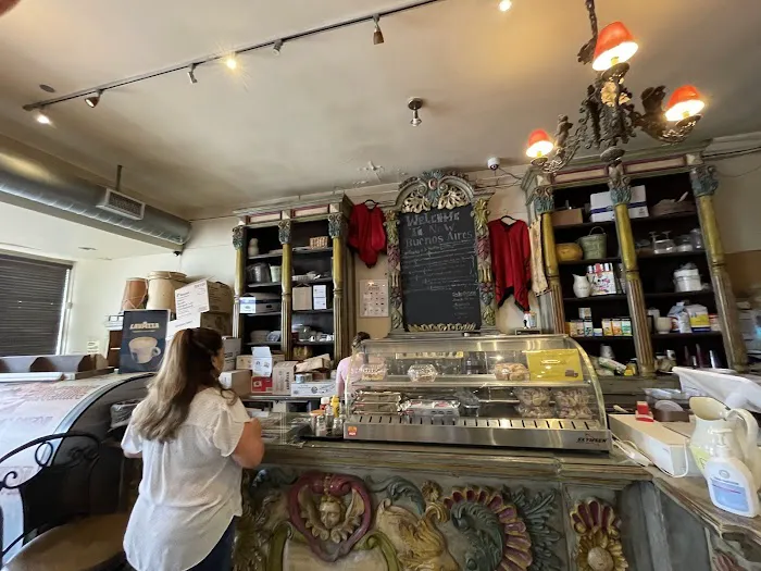 New Buenos Aires Bakery & Cafe Picture 4