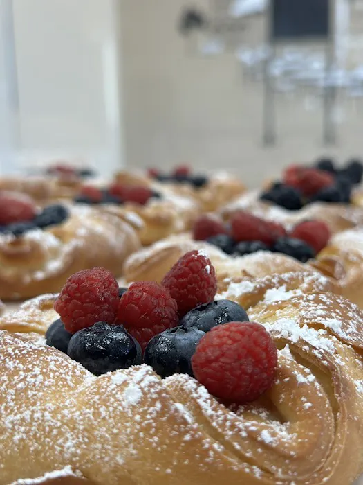 Crust Artisan Bakery Picture 7