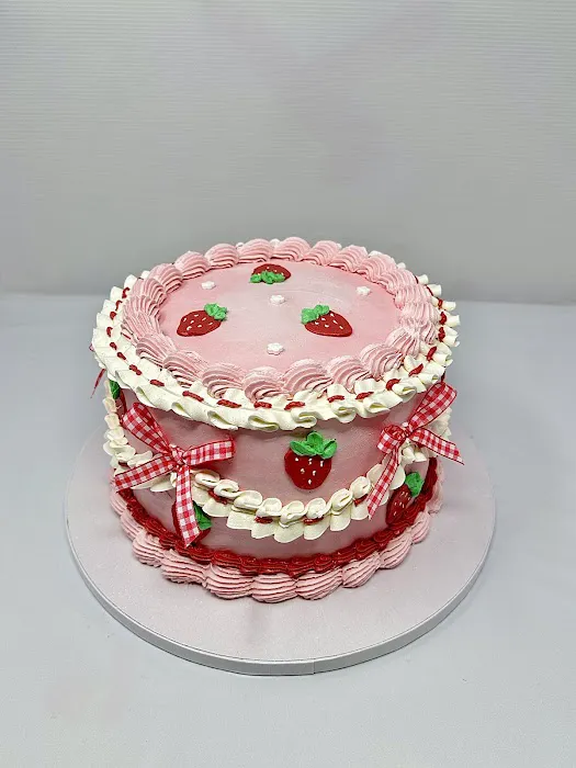 CutiePie Custom Cakes Picture 2