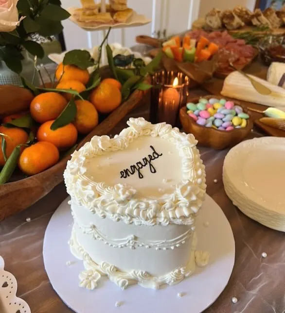 CutiePie Custom Cakes Picture 7