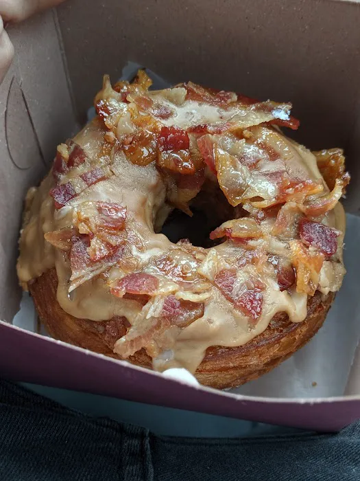 Mag's Donut & Bakery Picture 7