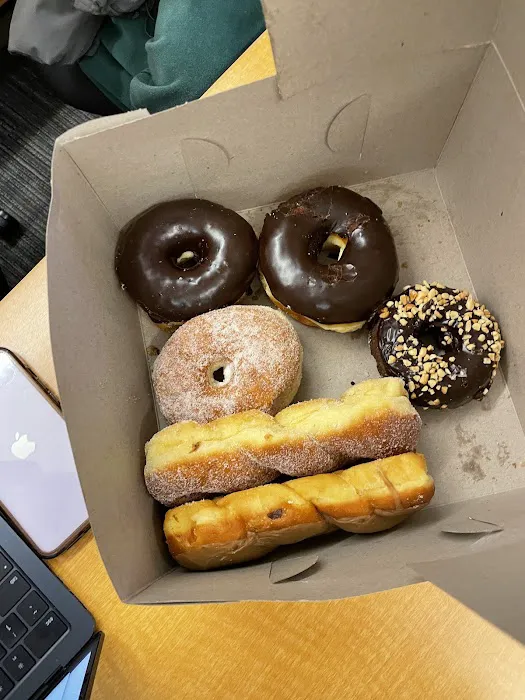 Mag's Donut & Bakery Picture 3