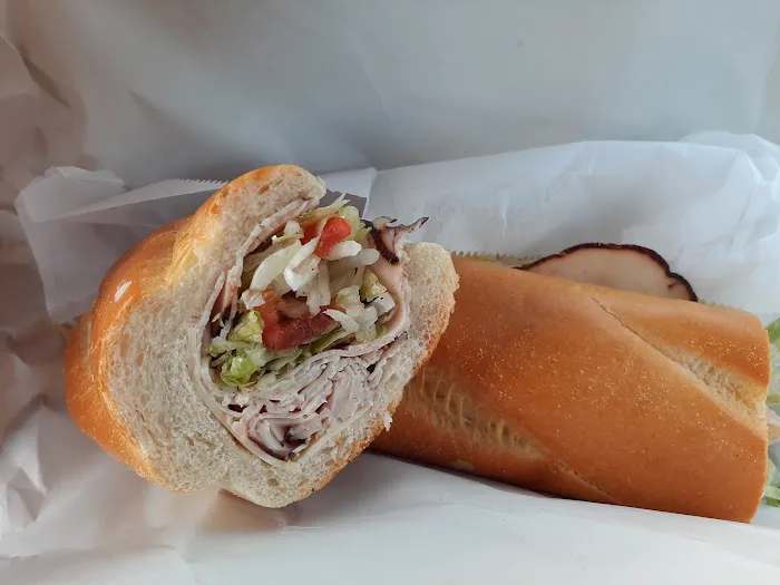 Del Buono's Bakery and Carmen’s Deli Picture 10