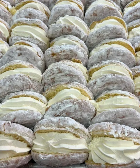 Holmesburg Bakery Picture 2