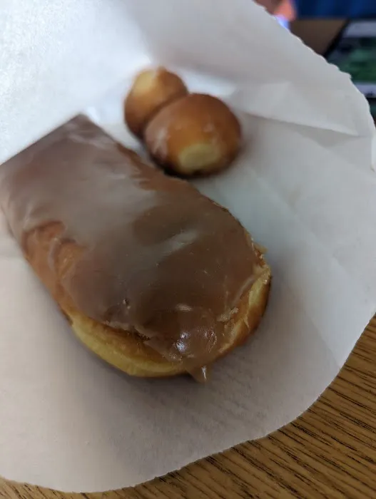 Grand Donuts Picture 4