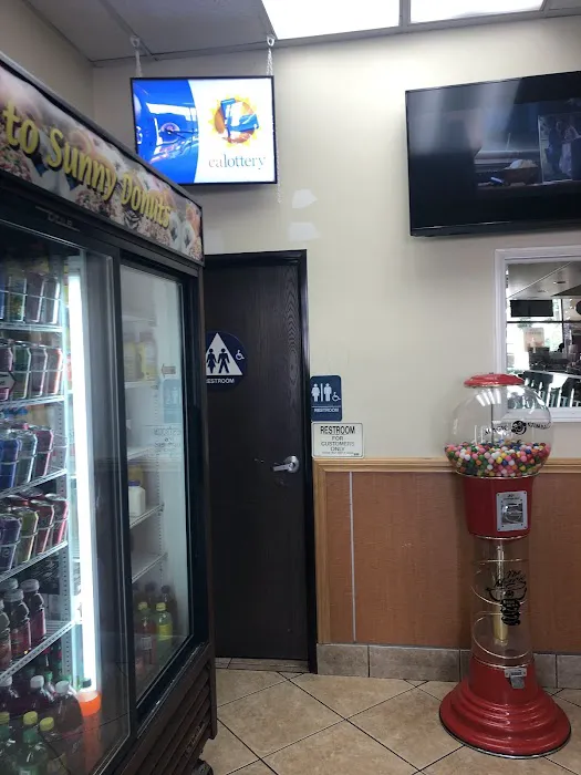 Sunny Donut Shop Picture 1