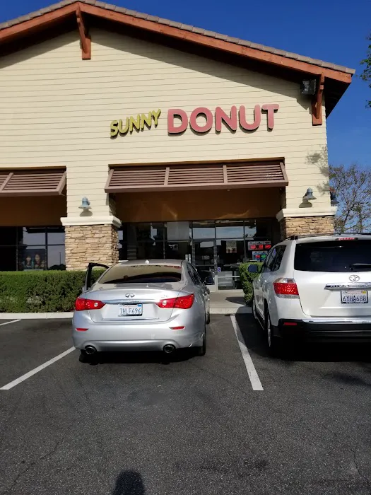 Sunny Donut Shop Picture 6