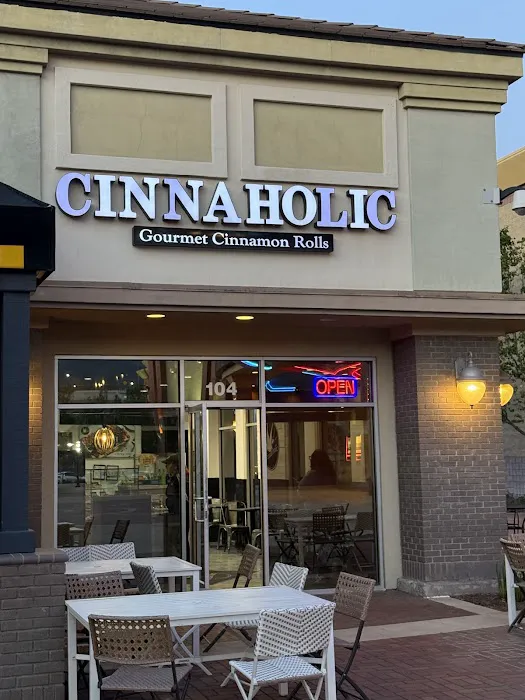 Cinnaholic Picture 4