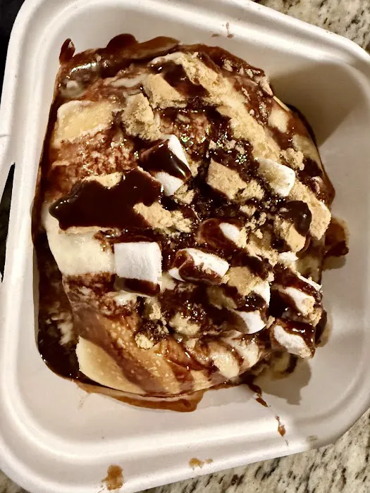 Cinnaholic Picture 6