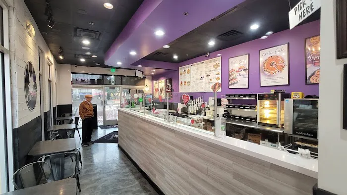 Cinnaholic Picture 7