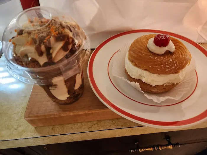 Deluxe Italian Bakery Inc. Picture 3