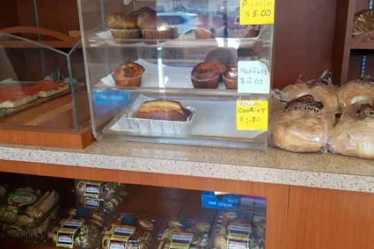 Gino's Bakery