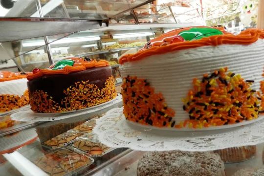 Haegele's Bakery