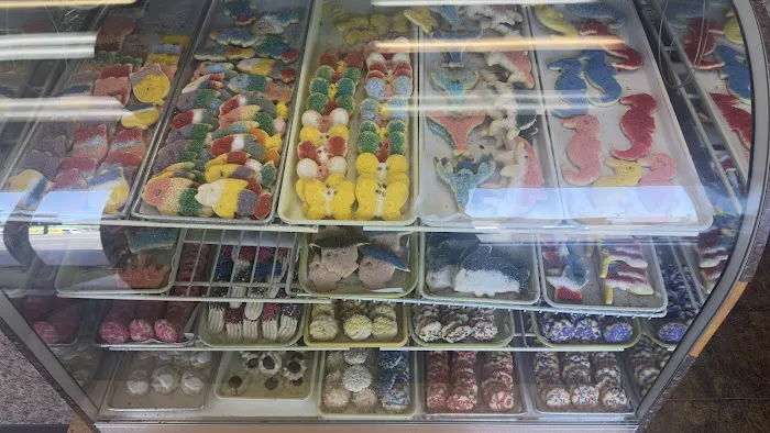 Zamin & Hutchinson's Classic bakery Picture 9