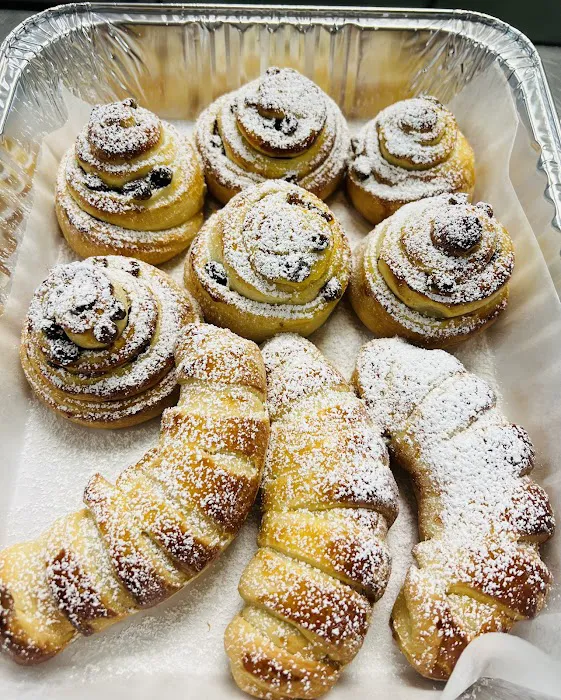 Lilya’s Kitchen Bakery and Cafe Picture 10