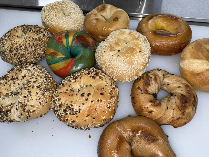 Liam’s Market & Bagels Picture 4