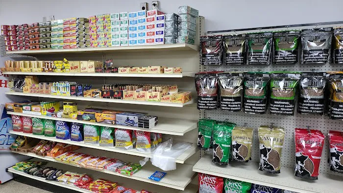 Liam’s Market & Bagels Picture 9