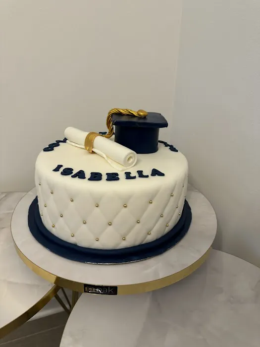 Diellza’s Cakery Picture 6