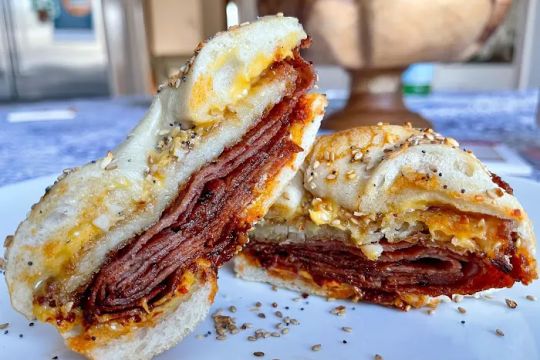 Boomerang Bagels