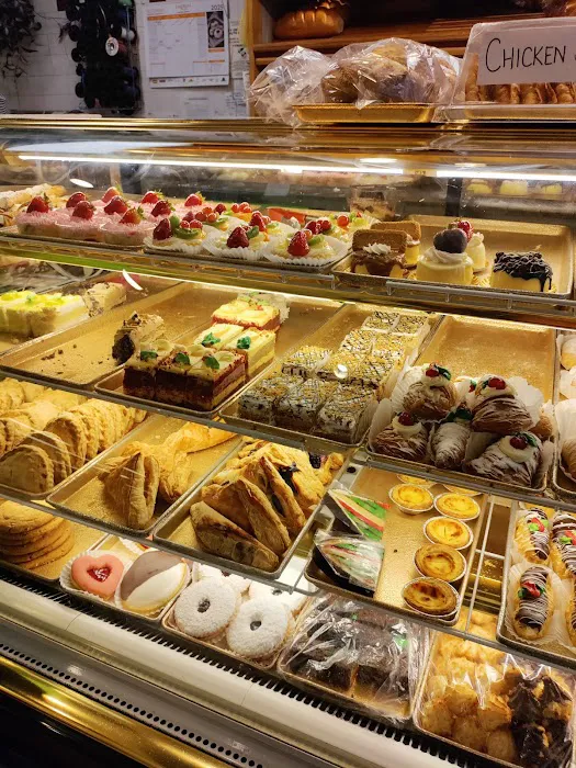 L'Affaire II Bake Shoppe Picture 2