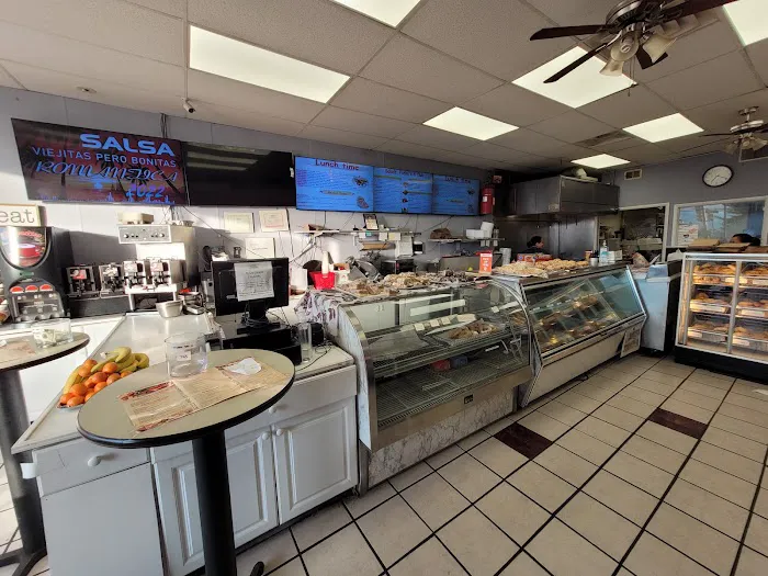 Parlin Bagels and Grill Picture 8