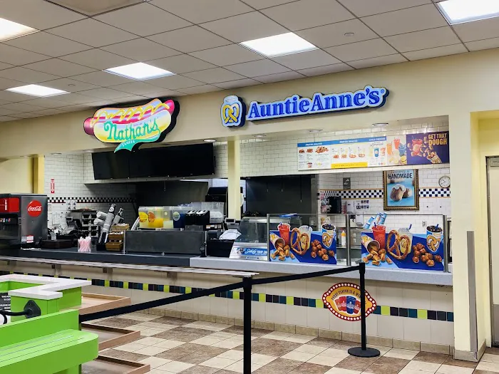 Auntie Anne's Picture 9