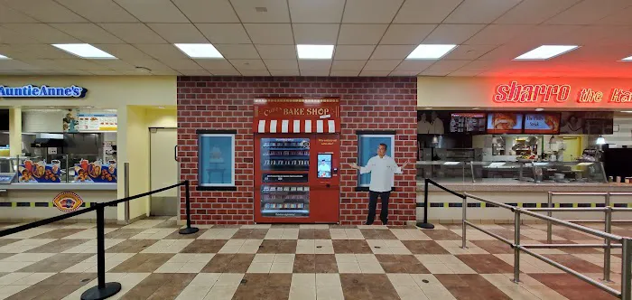 Carlo's Bake Shop Express Picture 4