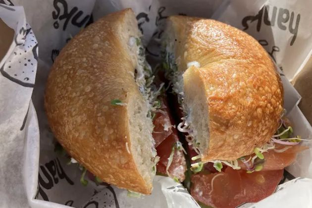 Hank's Bagels