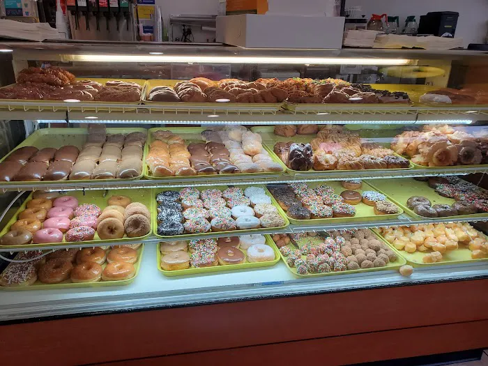 Mag's Donuts Picture 6