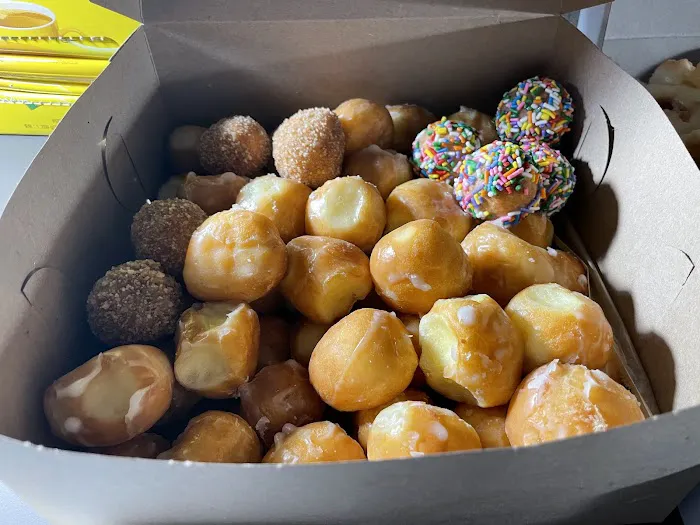 Mag's Donuts Picture 2