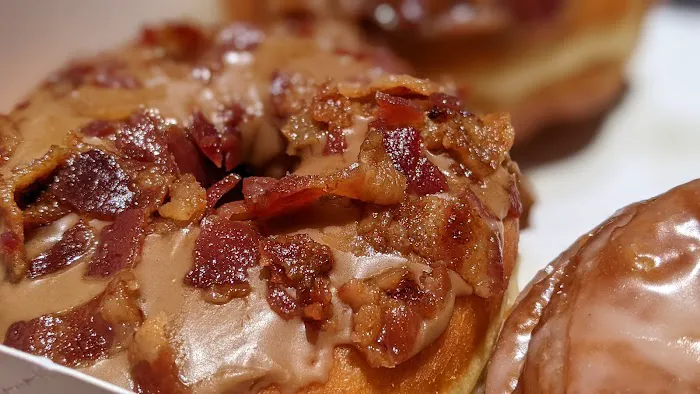 Mag’s Donuts & Bakery Picture 6
